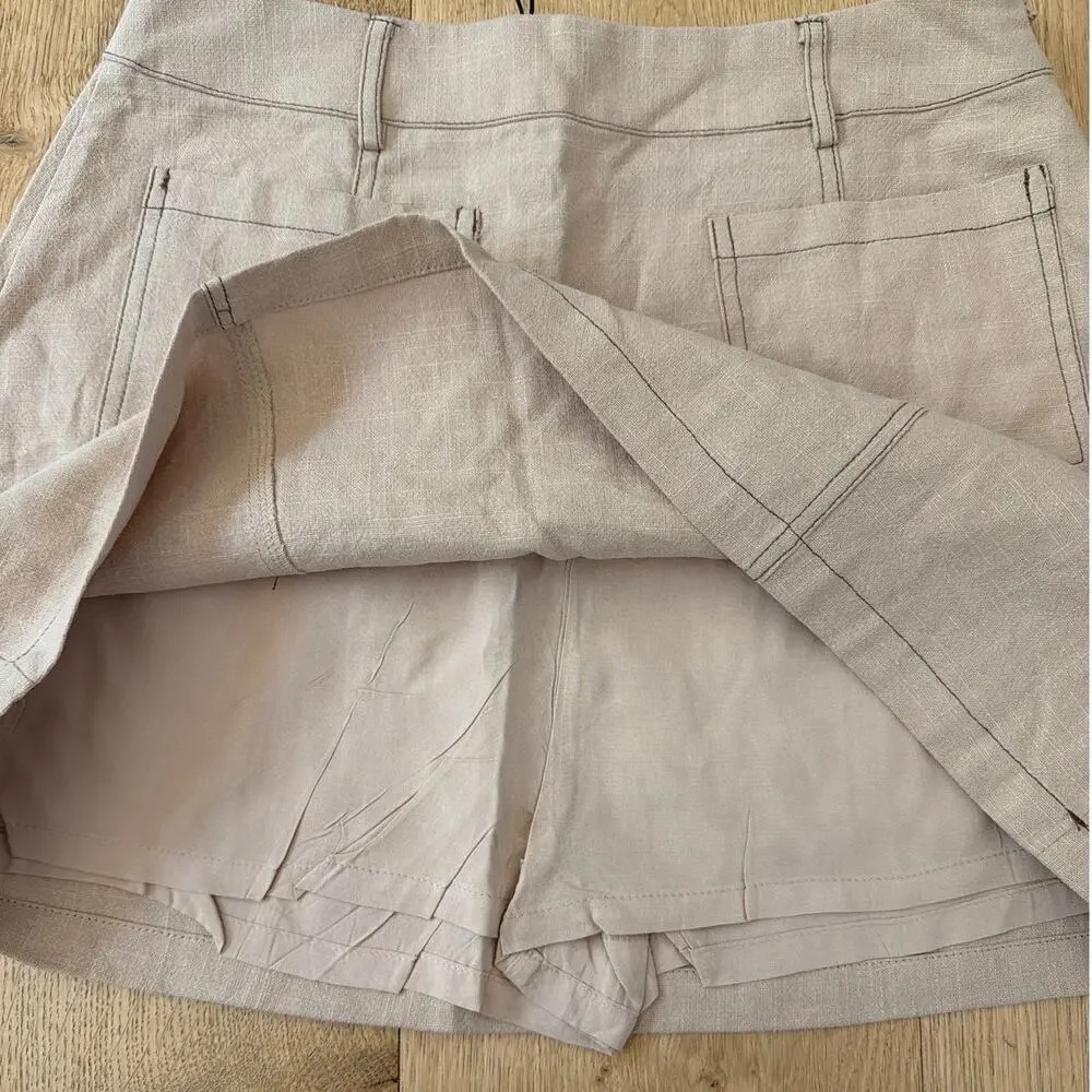 Showpo Skort Patch Pockets Size US4 Tan